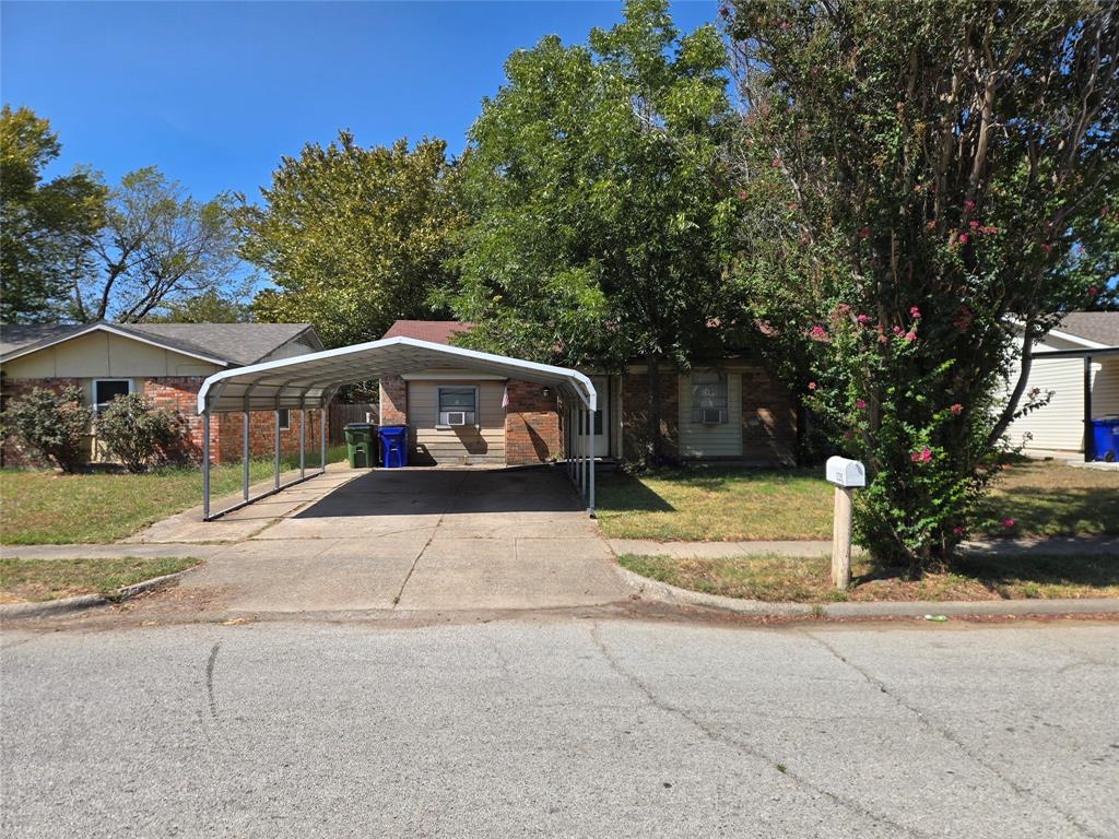 12207 Baron Drive Property Photo 2