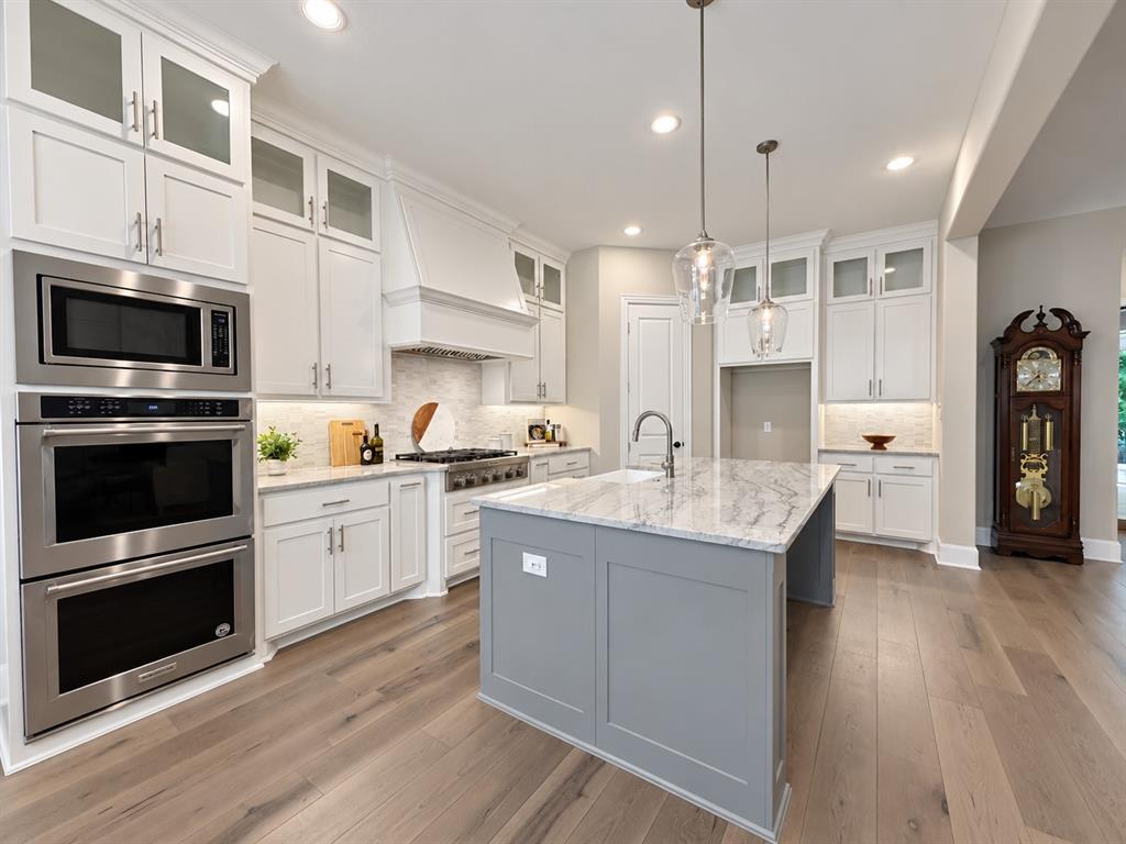 6229 Habersham Way Property Photo 10