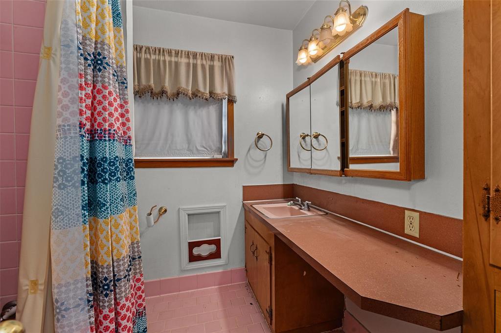 1217 Georgia Street Property Photo 13