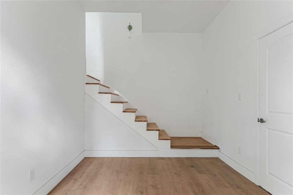 1641 E Tucker Street Property Photo 4