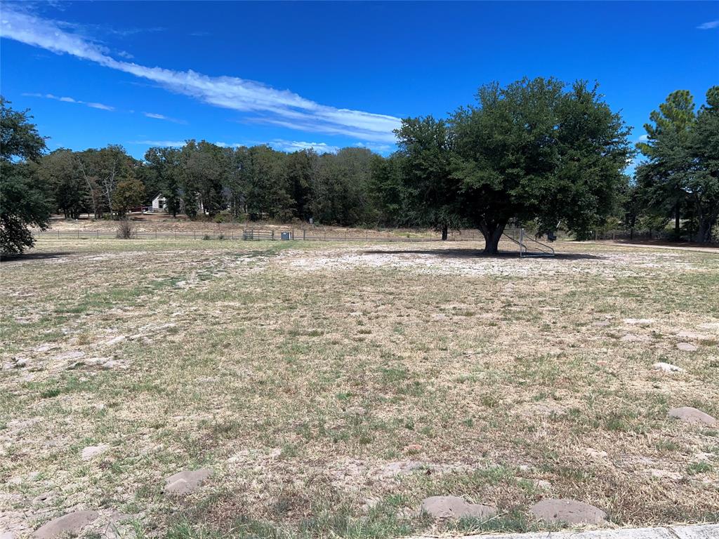 23211 Fm 1995 Property Photo 9