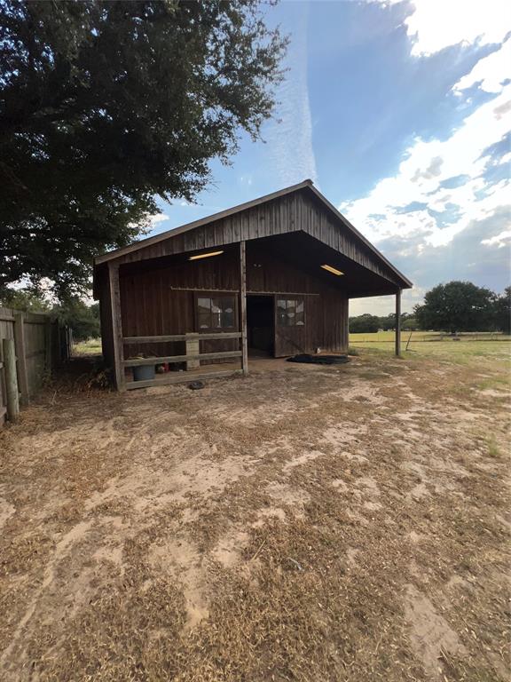 23211 Fm 1995 Property Photo 35