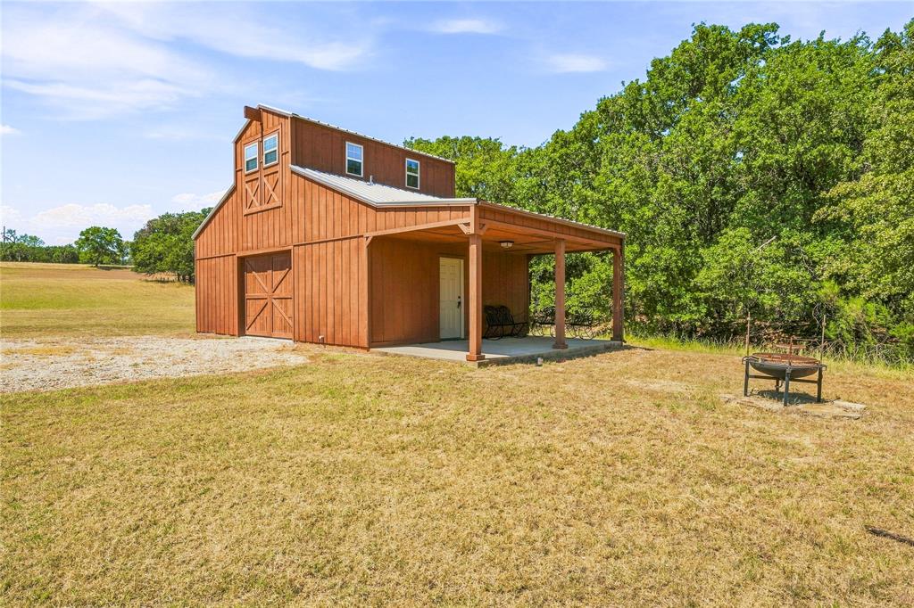160 Private Road 2161 Property Photo 3