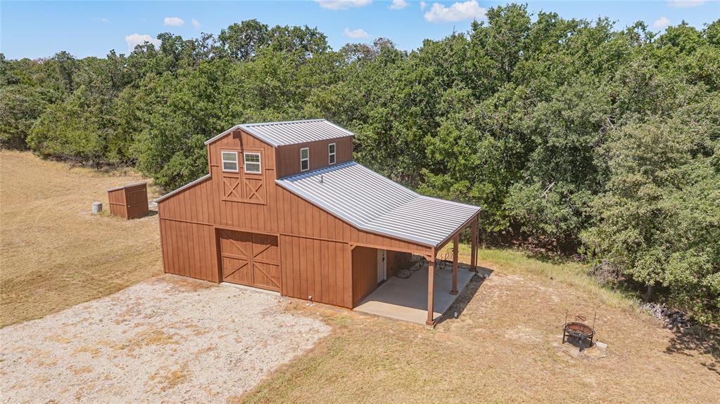 160 Private Road 2161 Property Photo 14