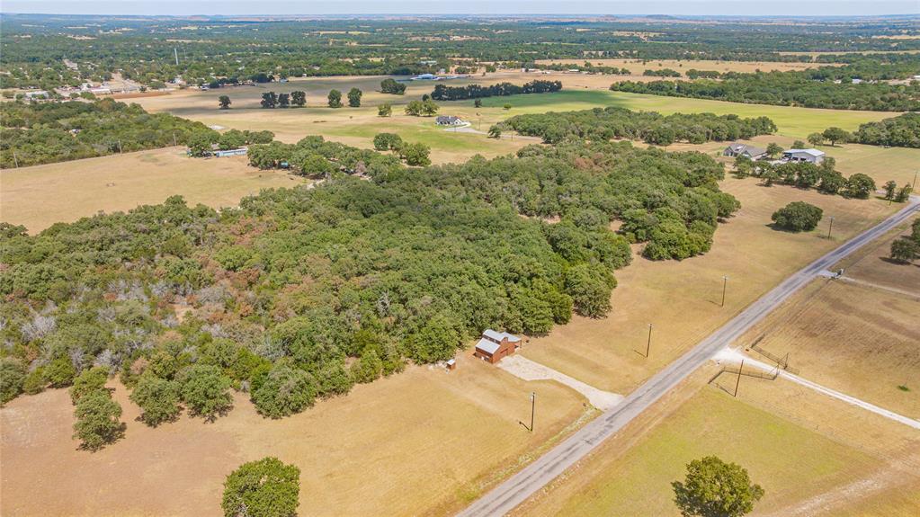 160 Private Road 2161 Property Photo 15