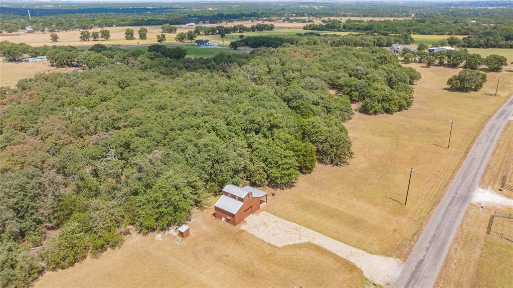 160 Private Road 2161 Property Photo 27
