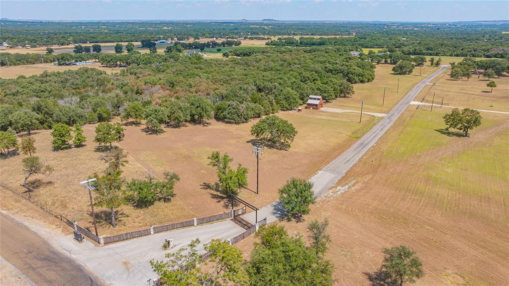 160 Private Road 2161 Property Photo 30