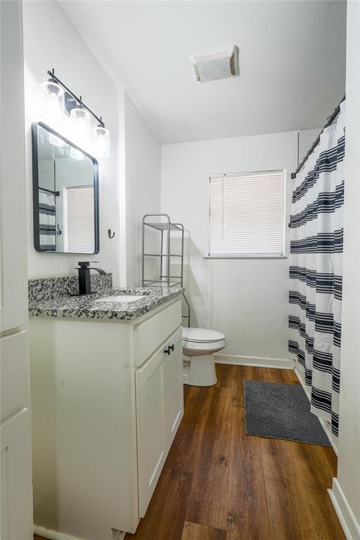 807 N Lacy Drive Property Photo 12