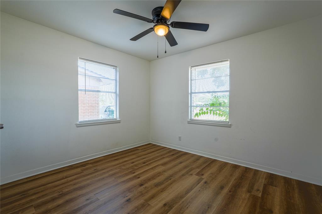 807 N Lacy Drive Property Photo 16