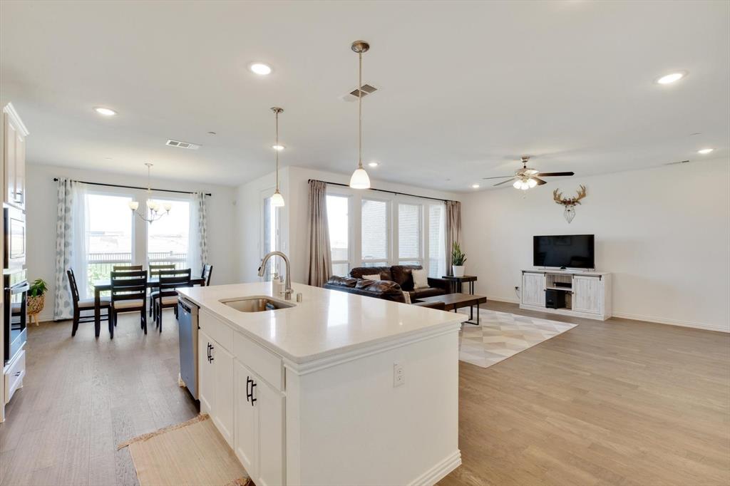 205 Somerset Drive Property Photo 13