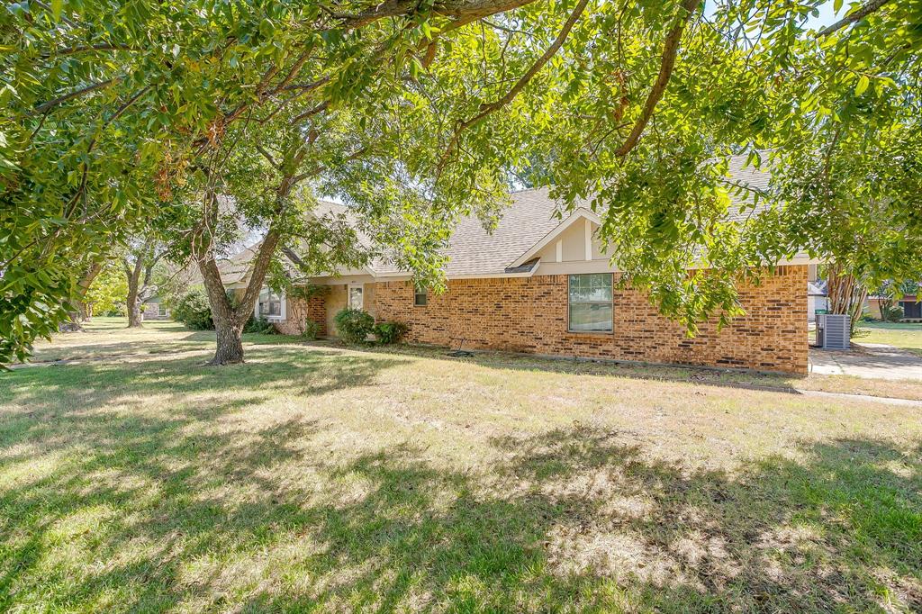 400 Mountain Valley Boulevard Property Photo 2