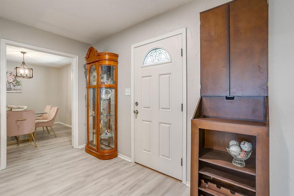 400 Mountain Valley Boulevard Property Photo 4