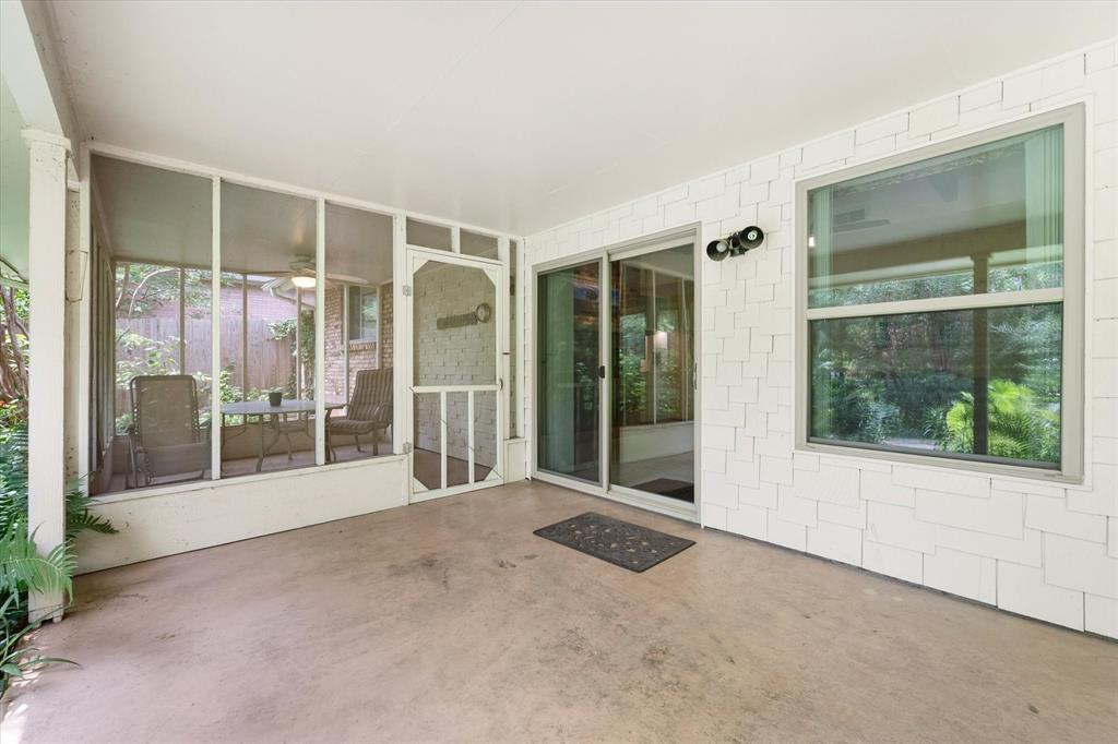 623 N Bowen Road Property Photo 23