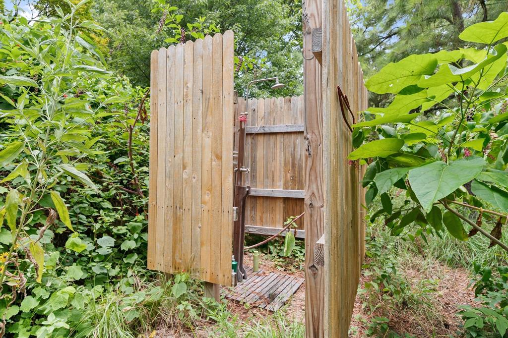 623 N Bowen Road Property Photo 27