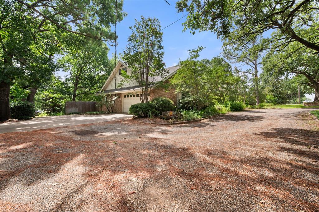 623 N Bowen Road Property Photo 29