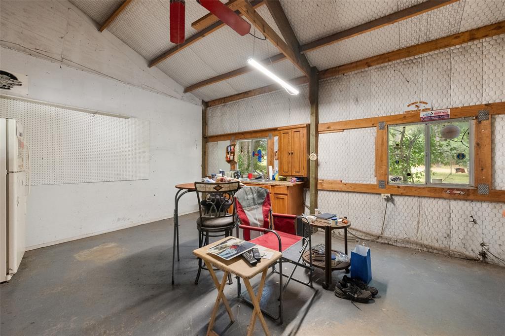 623 N Bowen Road Property Photo 36