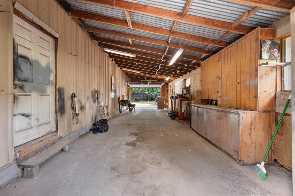 623 N Bowen Road Property Photo 37