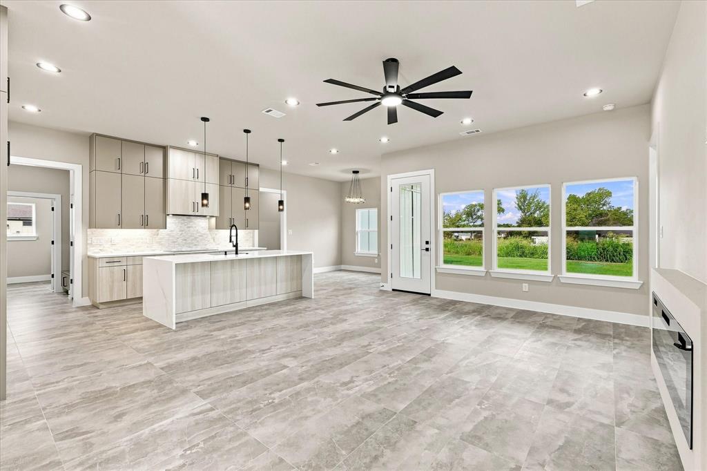 133 Cr 4865 Property Photo 5