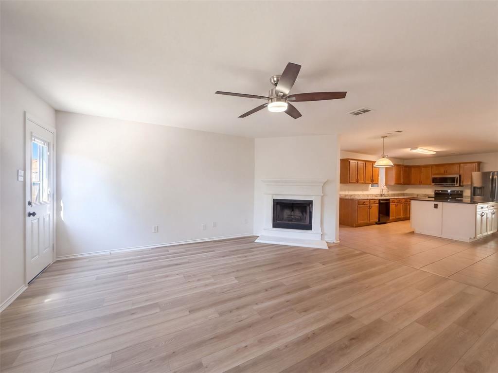 1207 Toledo Bend Drive Property Photo 3