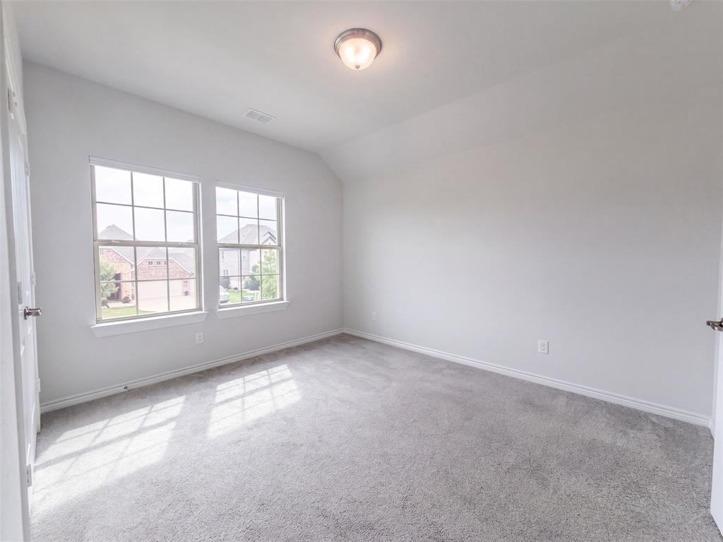 850 Elm Park Drive Property Photo 11