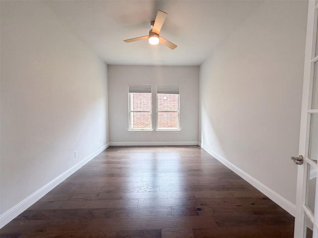 850 Elm Park Drive Property Photo 18