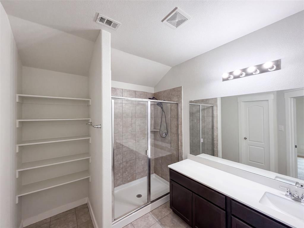 8956 Devonshire Drive Property Photo 8