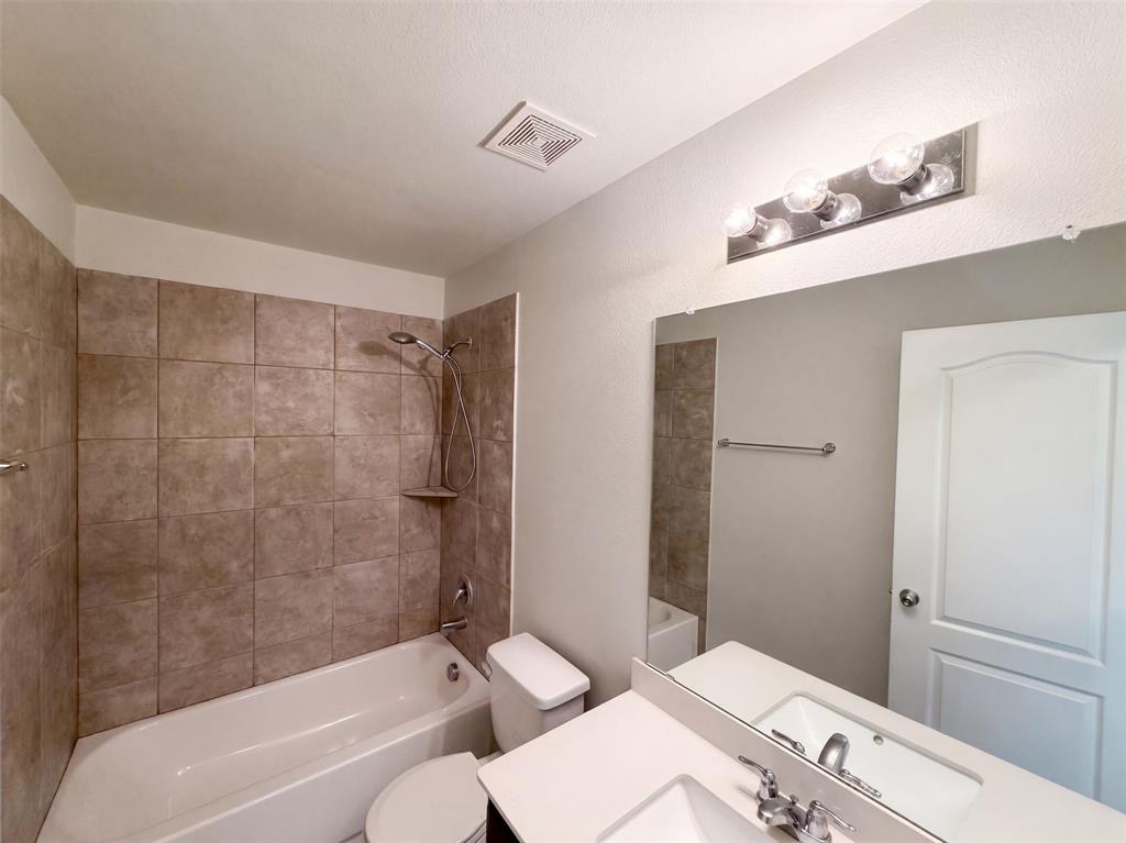 8956 Devonshire Drive Property Photo 12