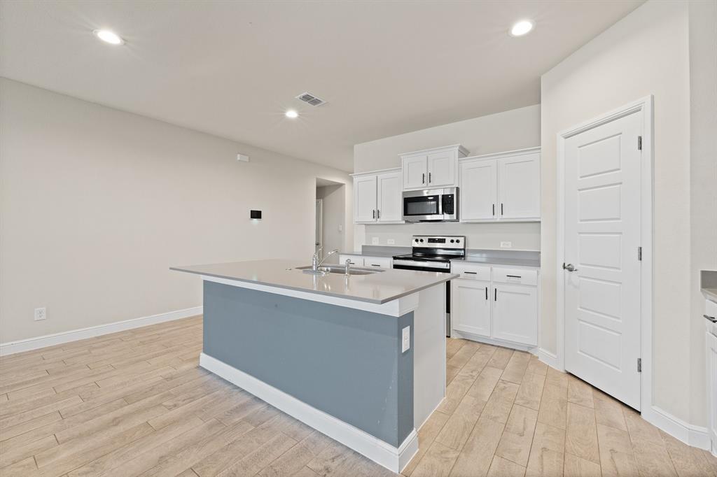616 Breckenridge Park Drive Property Photo 14