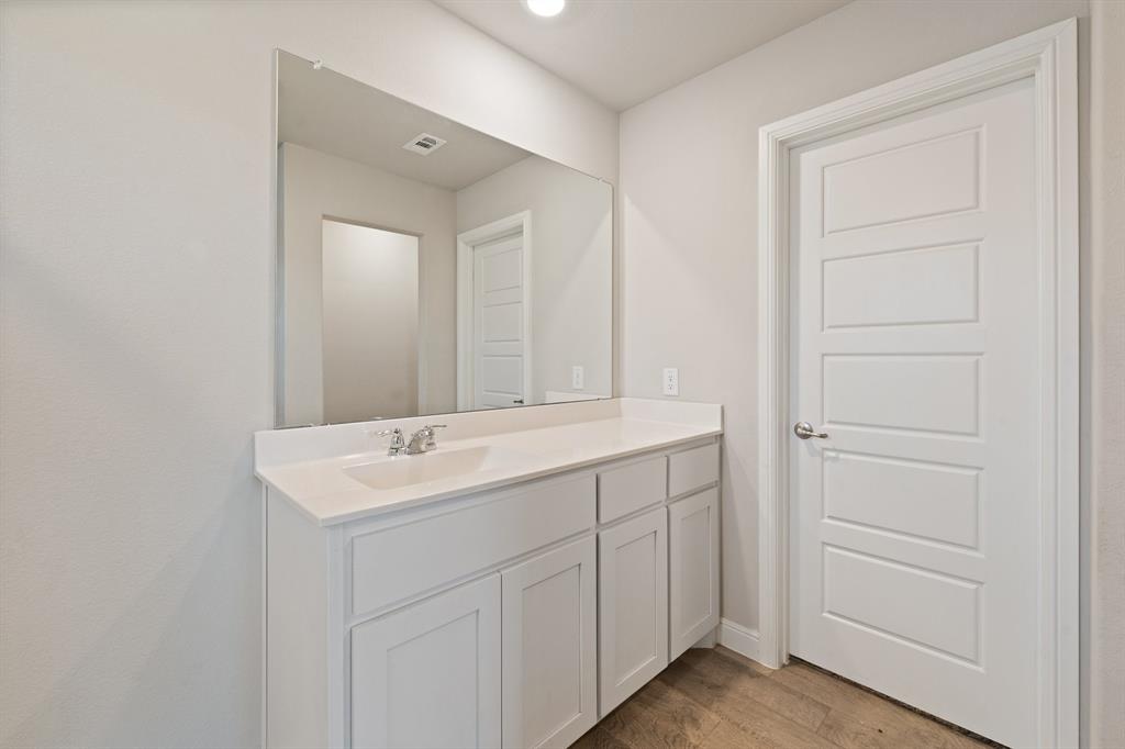 616 Breckenridge Park Drive Property Photo 28