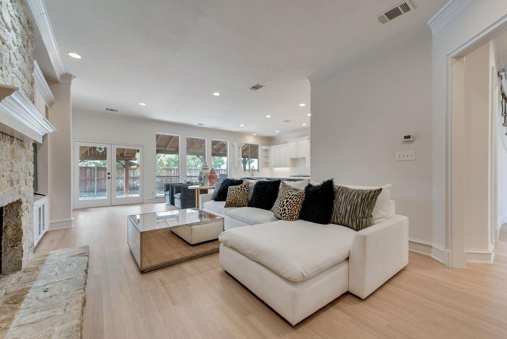 8 Siesta Circle Property Photo 11