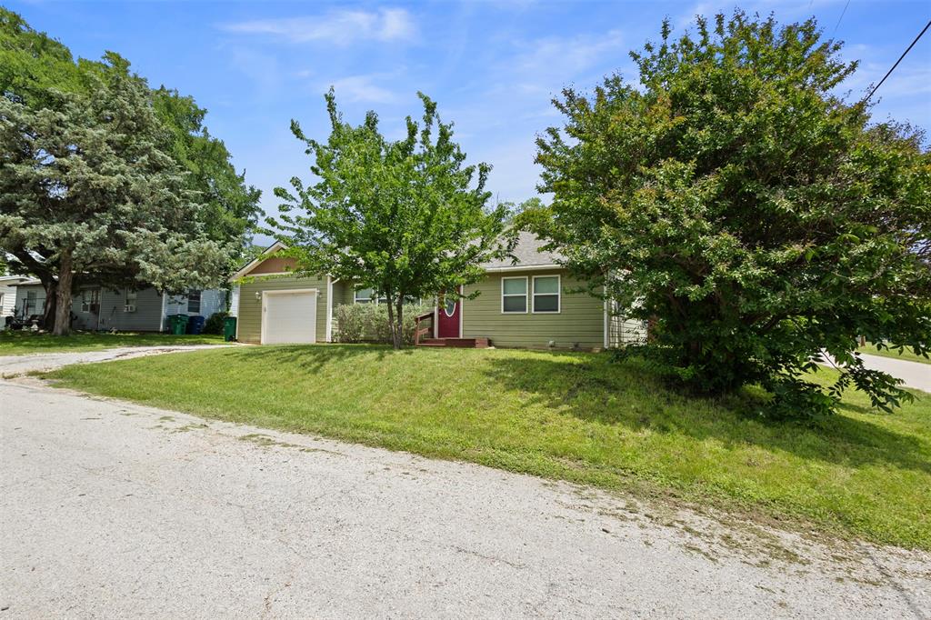 107 S Flower Lane Property Photo 7