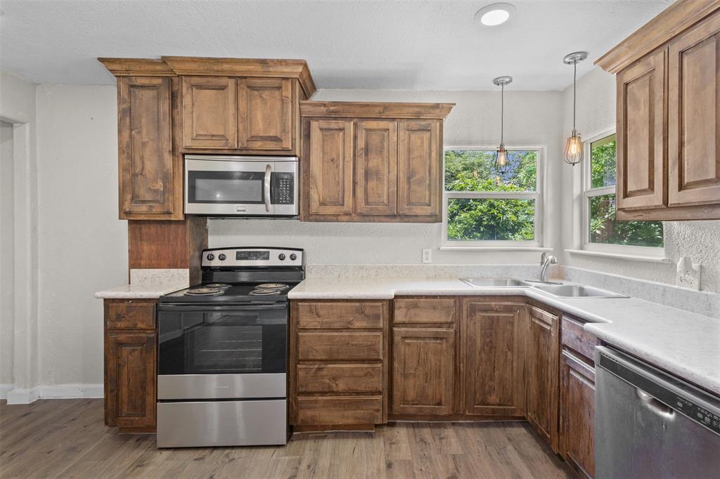 107 S Flower Lane Property Photo 10