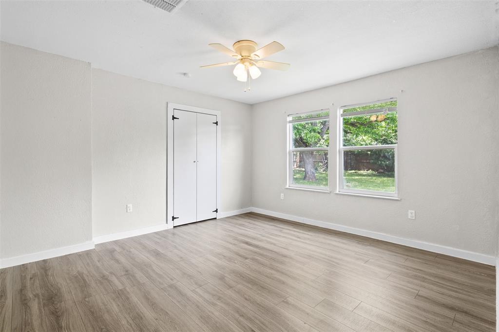 107 S Flower Lane Property Photo 15