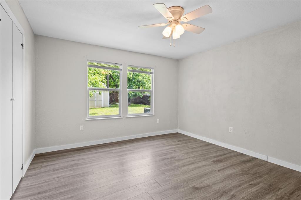 107 S Flower Lane Property Photo 17