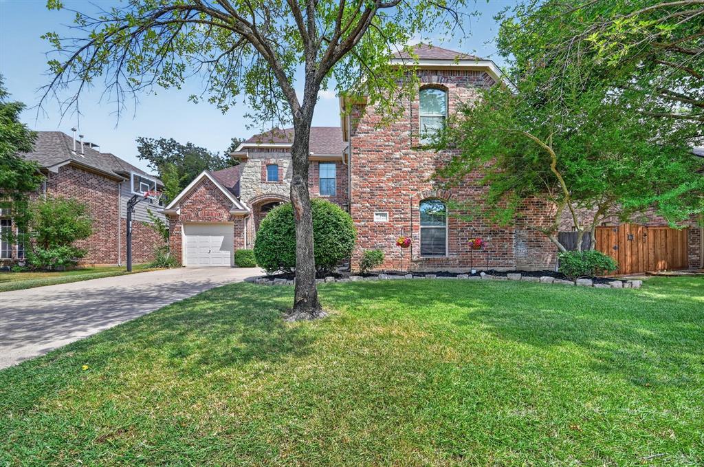 1900 Creek Bend Drive Property Photo 2