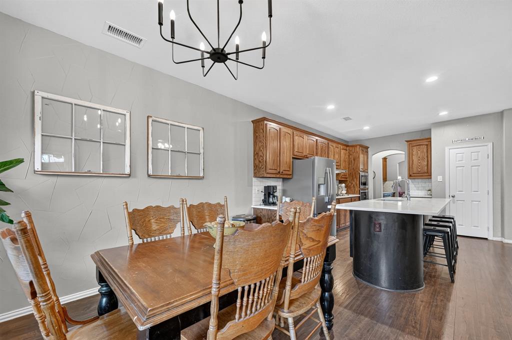 1900 Creek Bend Drive Property Photo 6