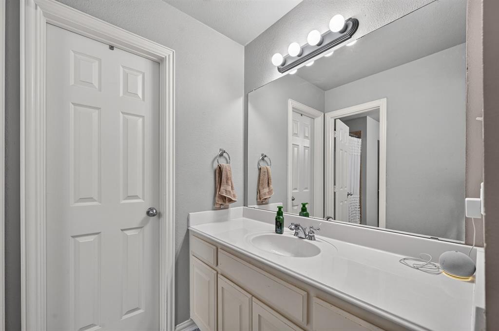 1900 Creek Bend Drive Property Photo 23