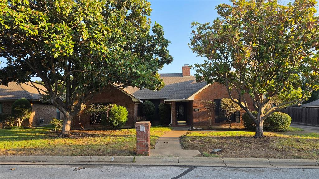 4401 Waycross Drive Property Photo 1