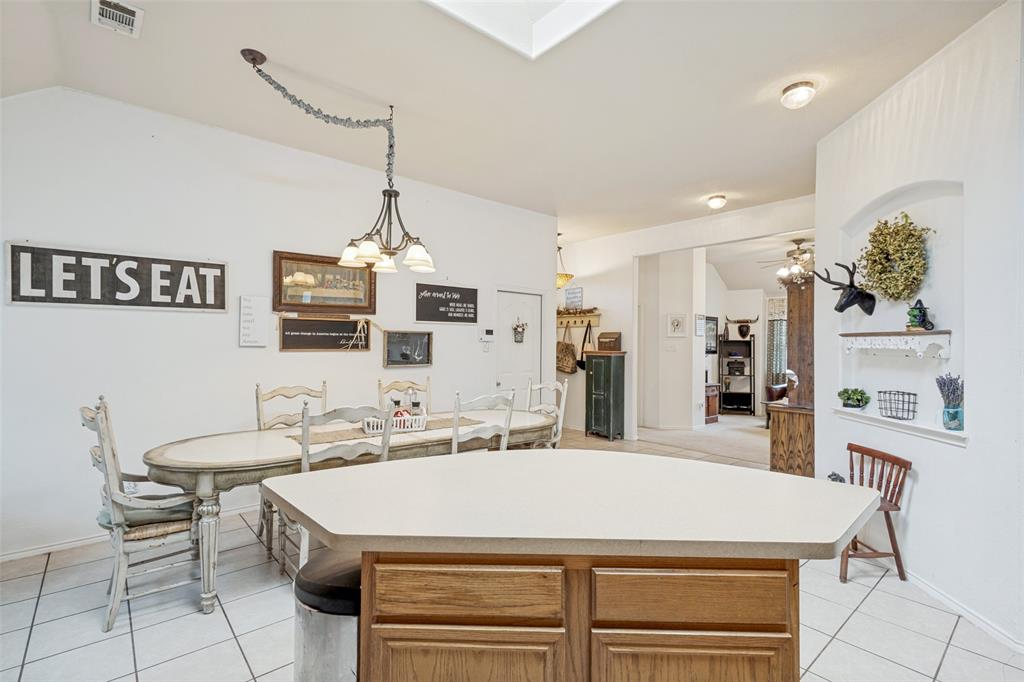 2118 Hanakoa Falls Drive Property Photo 6