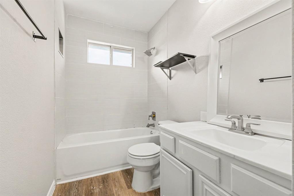 3204 Windridge Lane Property Photo 18