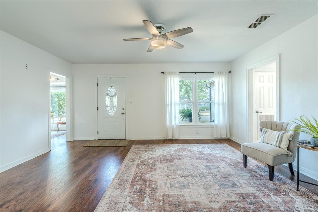 403 Norton Street Property Photo 6