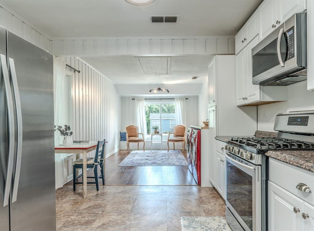 403 Norton Street Property Photo 11