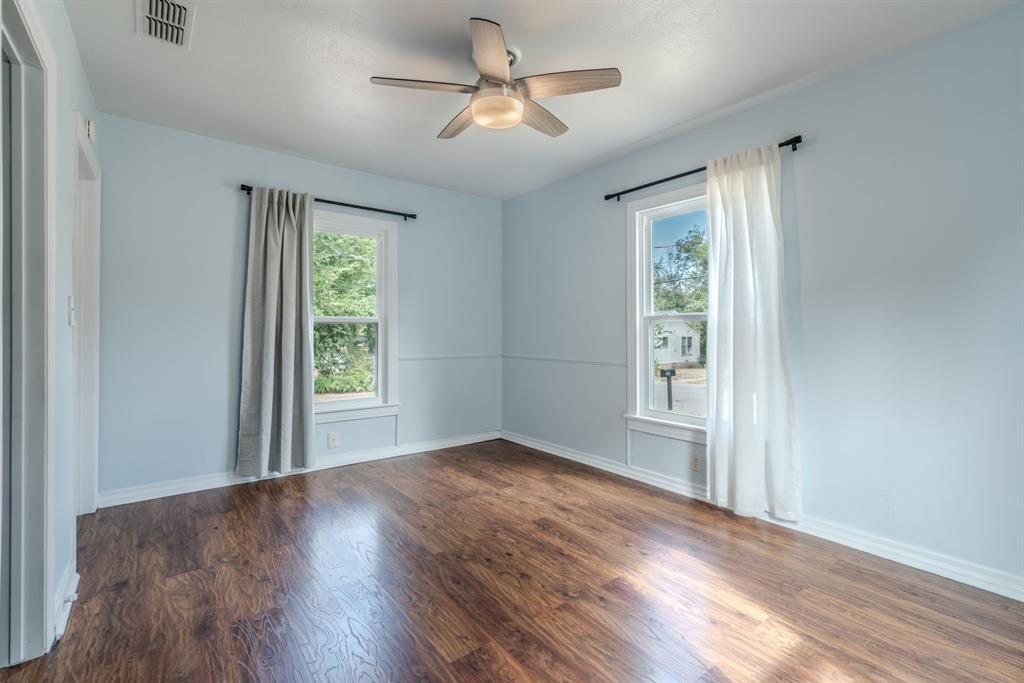 403 Norton Street Property Photo 17