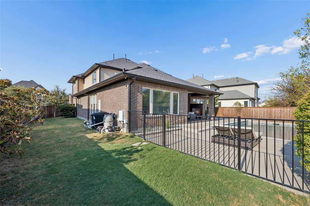 769 Laverton Drive Property Photo 34