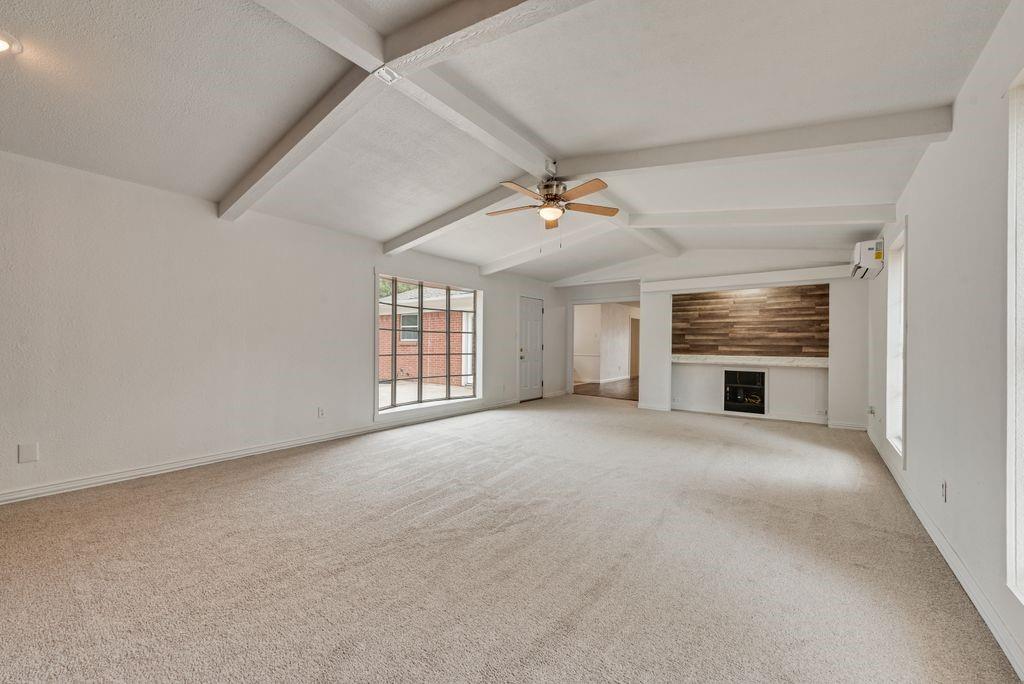244 Palomino Drive Property Photo 4