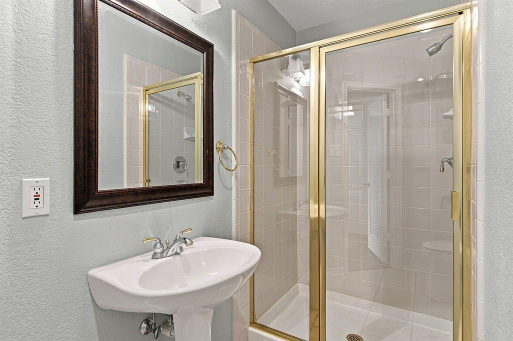 1609 Endicott Drive Property Photo 22