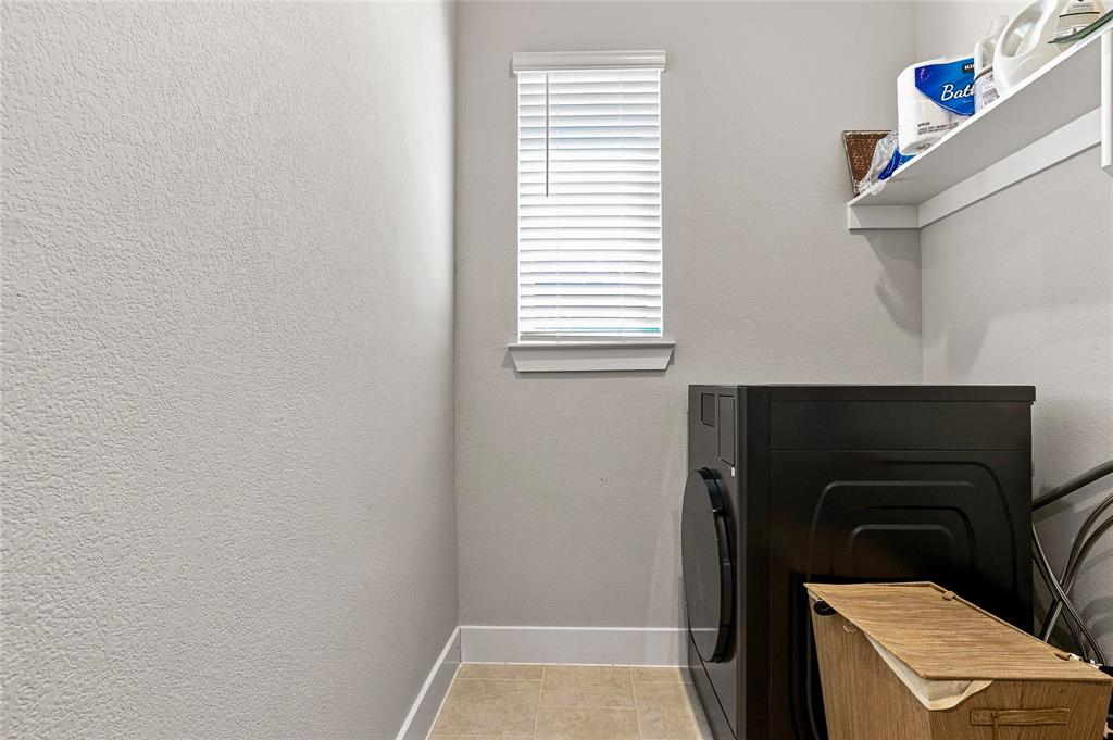 6817 Tadpole Trail Property Photo 9