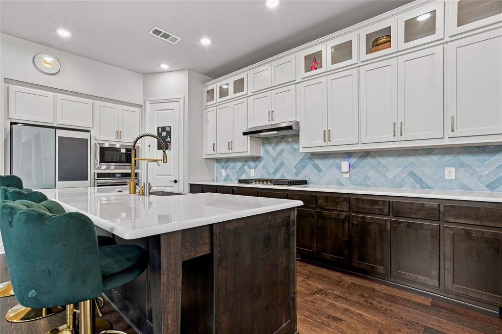 6817 Tadpole Trail Property Photo 14