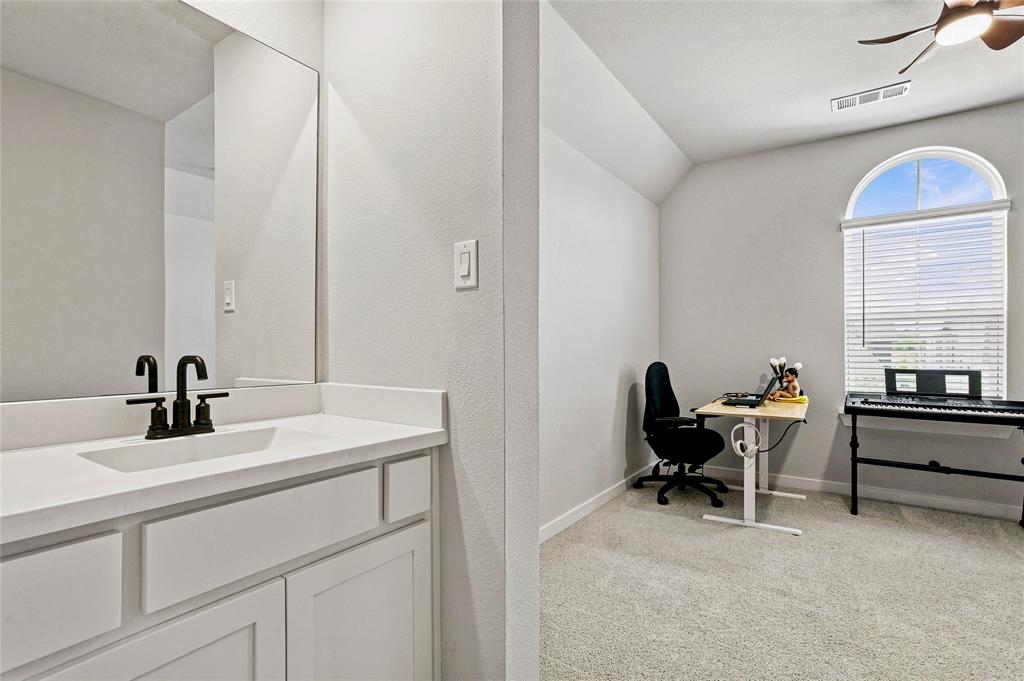 6817 Tadpole Trail Property Photo 27