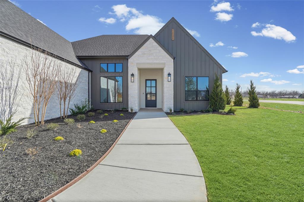 1100 Beginnings Drive Property Photo 3